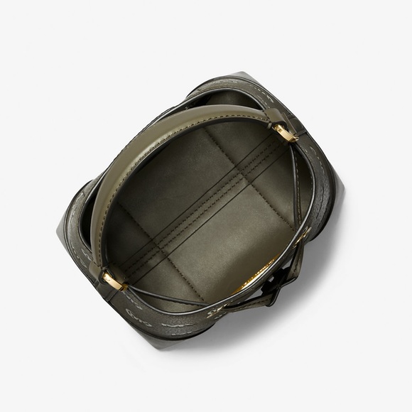MICHAEL KORS
Mercer Small Logo Embossed Leather Bucket Bag
COLOR OLIVE
NWT - Picture 2 of 4